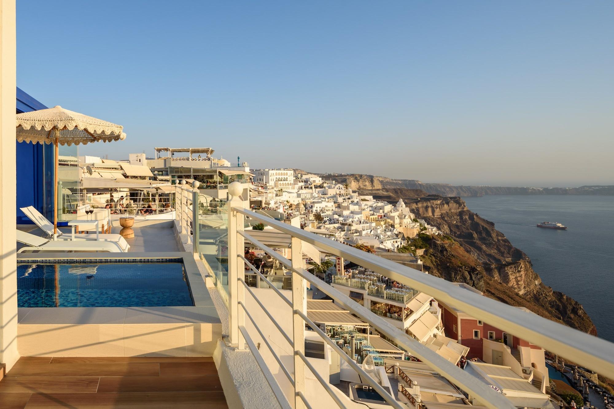 Nefeles Luxury Suites Фира Екстериор снимка