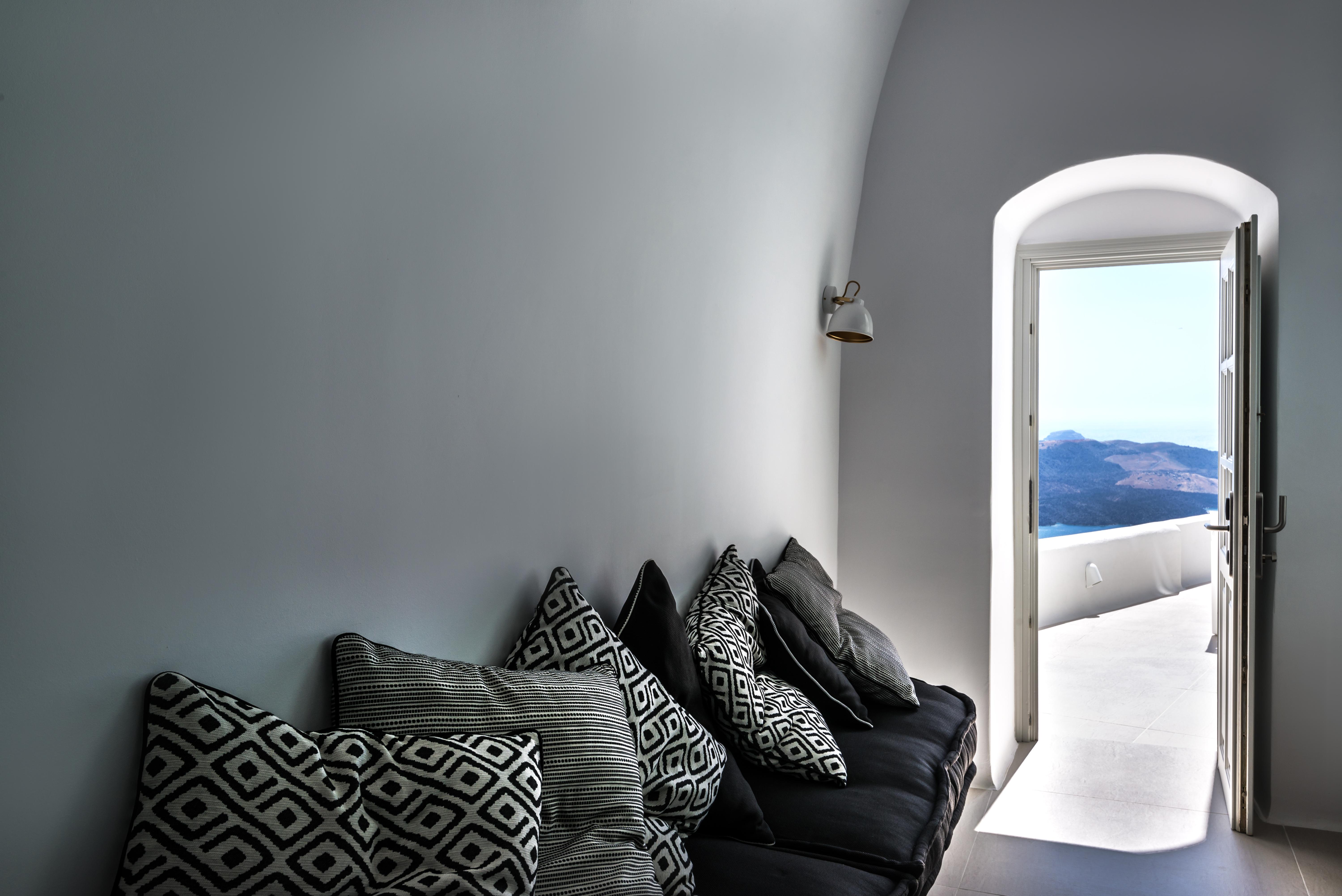Nefeles Luxury Suites Фира Екстериор снимка