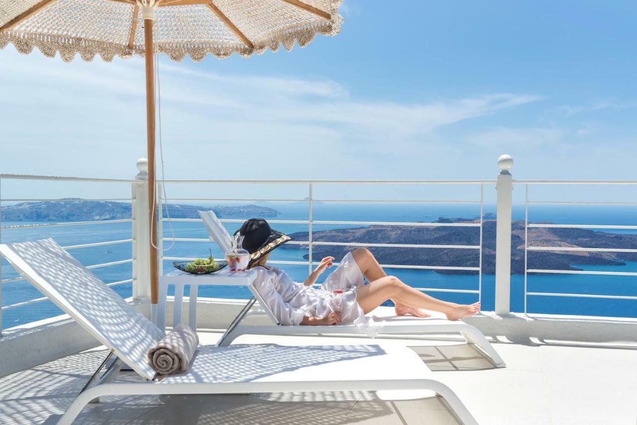 Nefeles Luxury Suites Фира Екстериор снимка