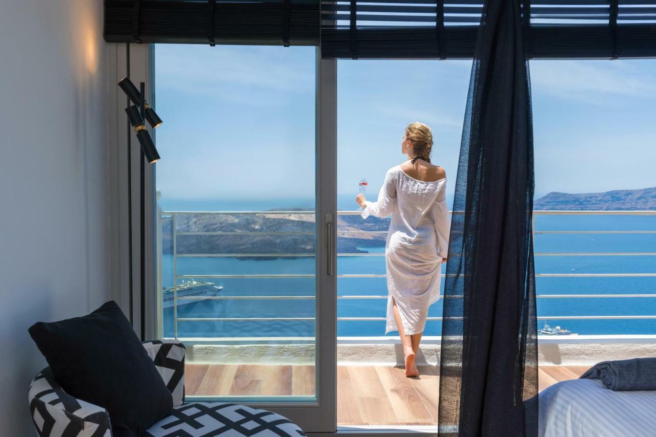 Nefeles Luxury Suites Фира Екстериор снимка